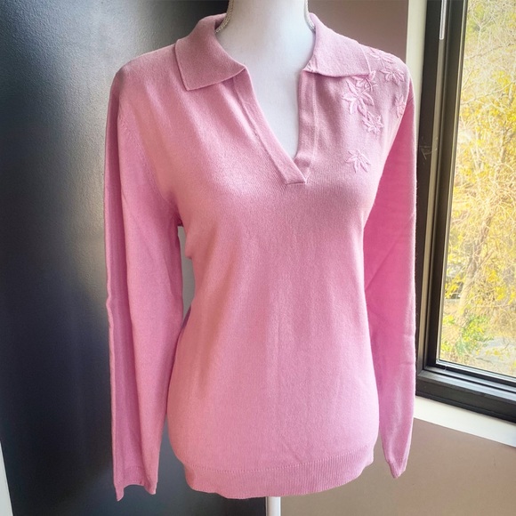 VTG Pink Collar Floral Embroidered Sweater - Picture 3 of 10